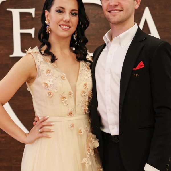 Oleksandr Kalenyuk & Olena Ablitsova Professional ballroom dancers, competing nationally and internationally.